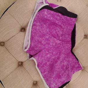 Size L Nike Dri-Fit Lined Running Shorts - purple
